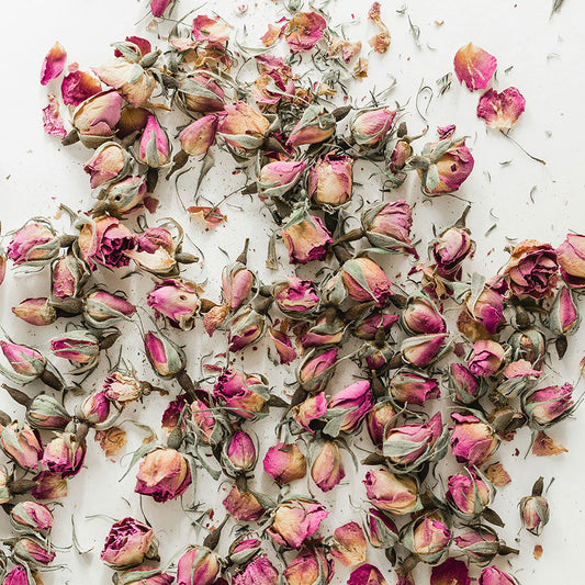 Rosa Damascena: Anti-età Naturale