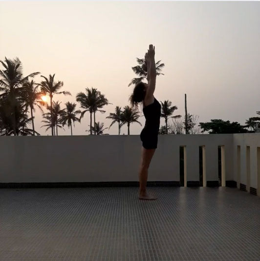 Yoga per il Risveglio: Video-Sequenza di Asana per Iniziare la Giornata con Energia