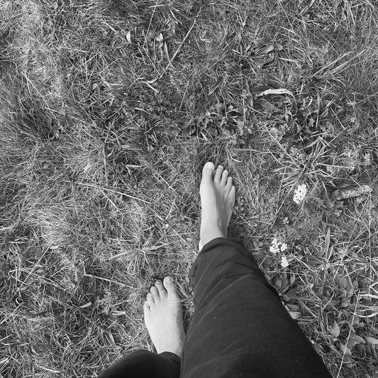 Grounding: Connessione e Benessere con la Terra