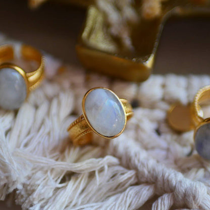 anello mathilde pietra di luna arcobaleno