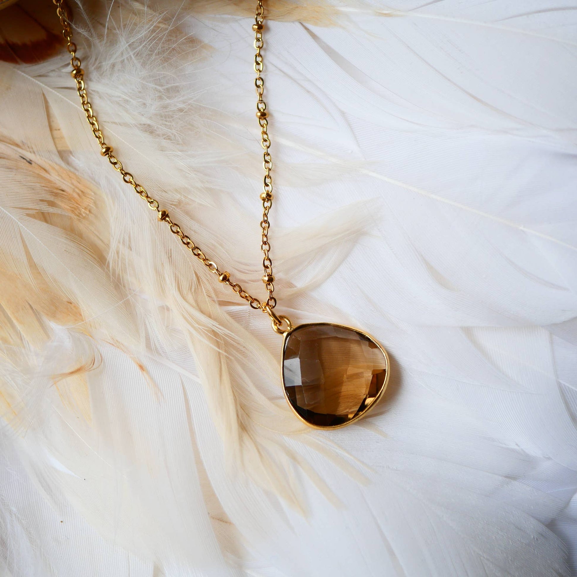 collana quarzo fumé donna pietra naturale forma goccia montatura dorata