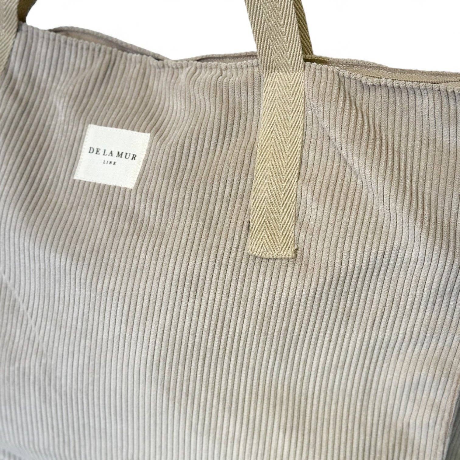 particolare borsa in velluto